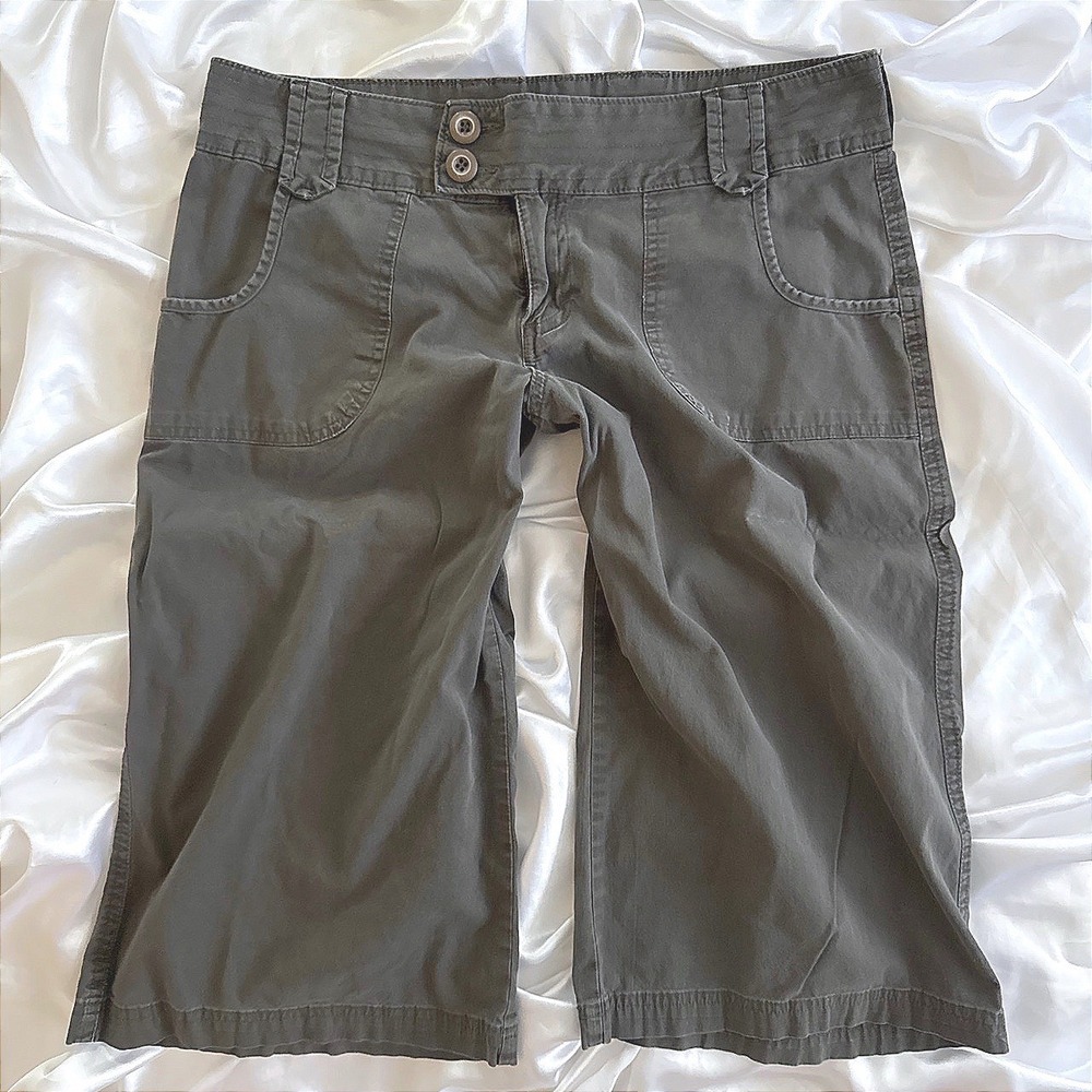 Mossimo Gray Stretch Cargo Capri Pants Low Rise Y2K Utility Cropped Trousers 9